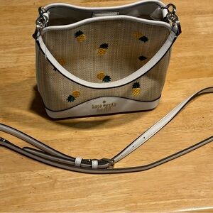 Kate Spade Pineapple Bucket Purse w/detachable strap, excellent condition
